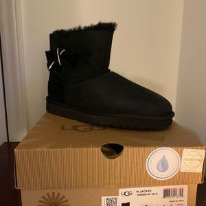 Ugg Jackee Black size 8 NEW